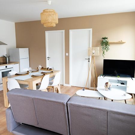 Appartement Cosy Avec Parking Prive A Saumur Bagian luar foto